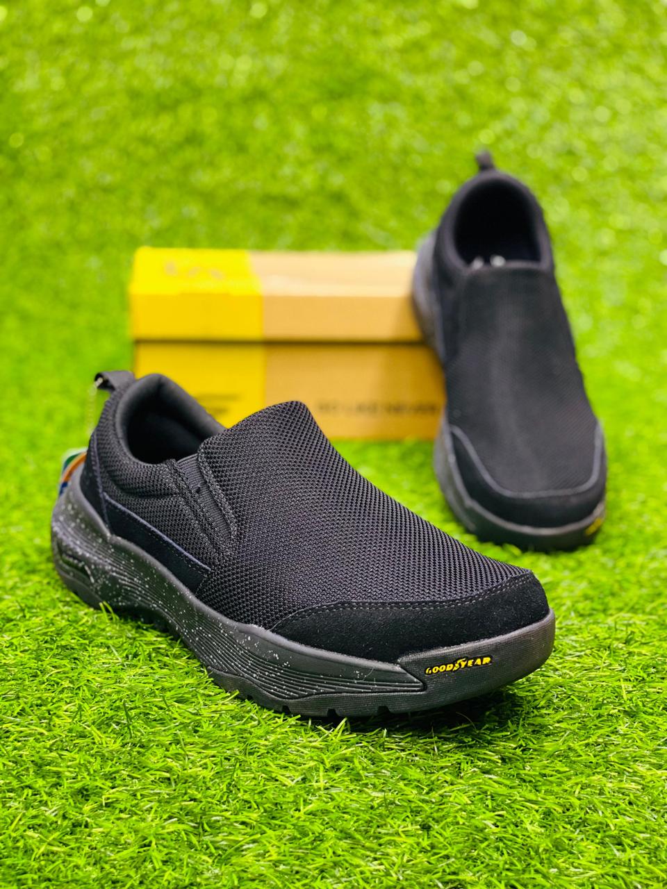 Skechers Slip-ins Black - Duad (ض)